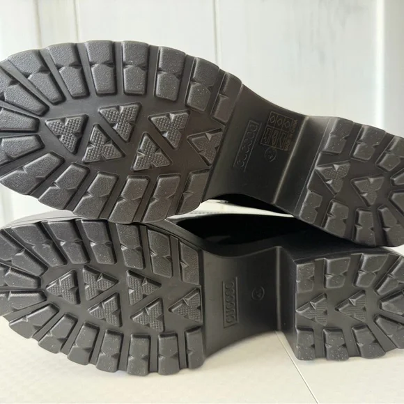 Women’s Black Patent Mary Jane Shoes with Buckle - Picture 4 of 5